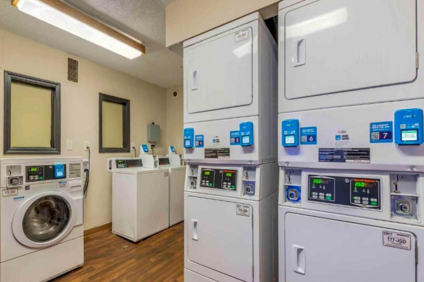 2 Queen Beds | Suite, Non-Smoking, Micfridge - foto 31