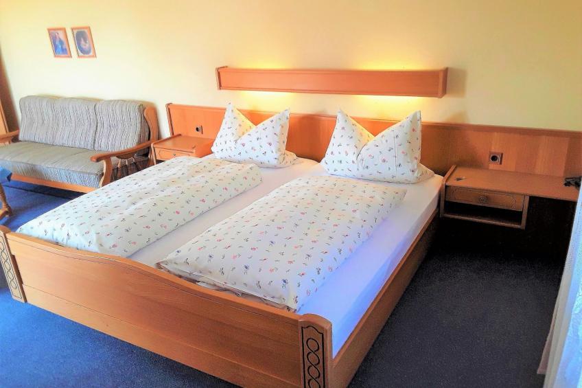 Gemütliche Ferienwohnung mit großem Garten - foto 2