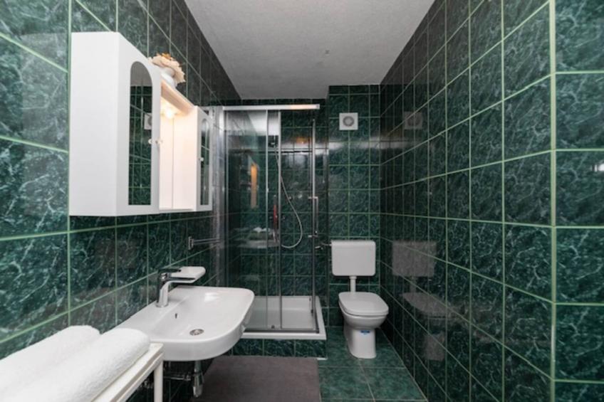 Villa Supetar Garden - Two Bedroom Apartment with Terrace - foto 17