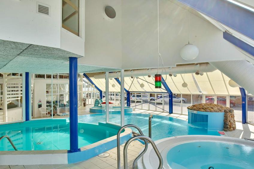 2 rooms w/partially seaview - foto 13