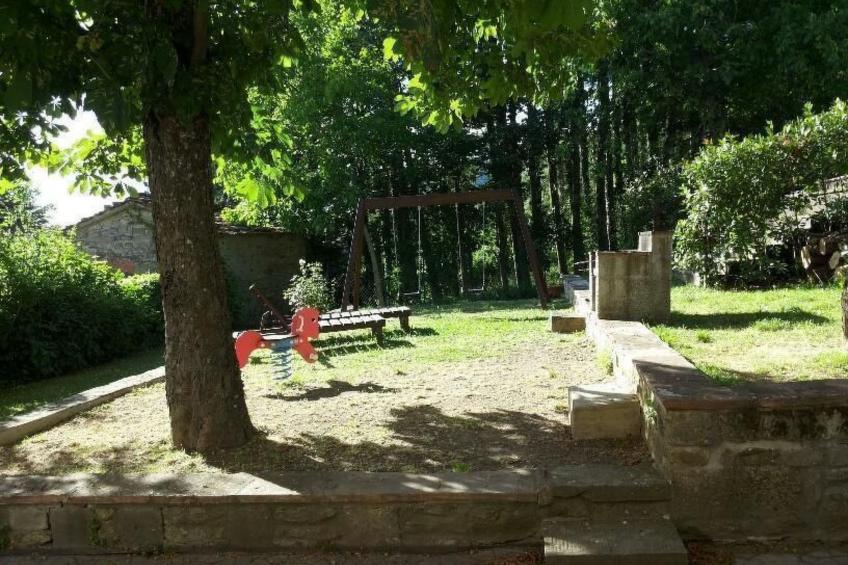 Wohnung in einer alten Villa mit Schwimmbad - foto 8