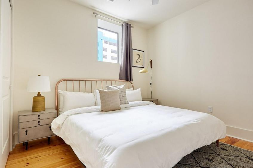 Three-Bedroom Apartment - foto 18