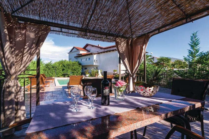 Holiday Home Villa Ksenija - Six Bedroom Holiday Home with Pool - foto 57