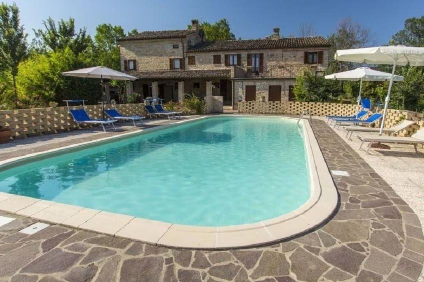 Erschwingliche Villa mit privatem Pool - foto 3