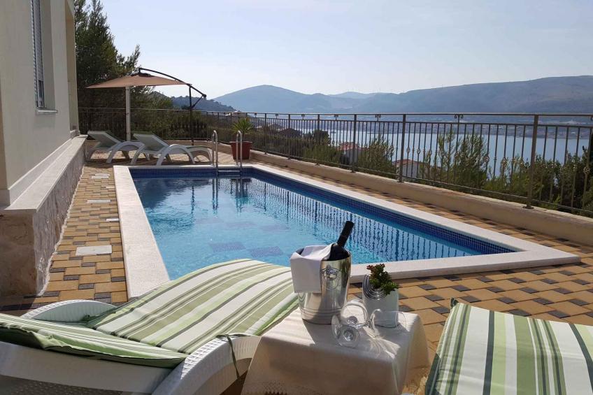 Holiday house mit Pool - BF-YX9WK