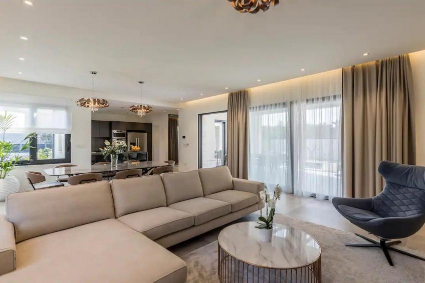 Sophisticated Oasis Residence Villa with Pool - Three Bedroom Villa with Pool - foto 3