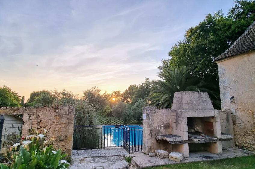 8-Zimmer-Schloss mit Pool und eigenem Park - foto 20