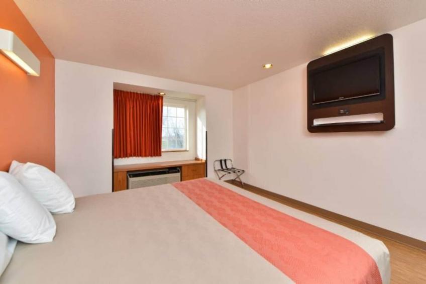 1 Queen Bed  Non-Smoking - foto 14