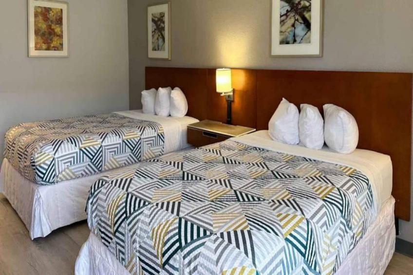 2 Queen Beds  Non-Smoking - foto 6