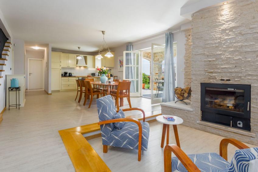 Villa mit Pool, Garten und Sommerküche - foto 8