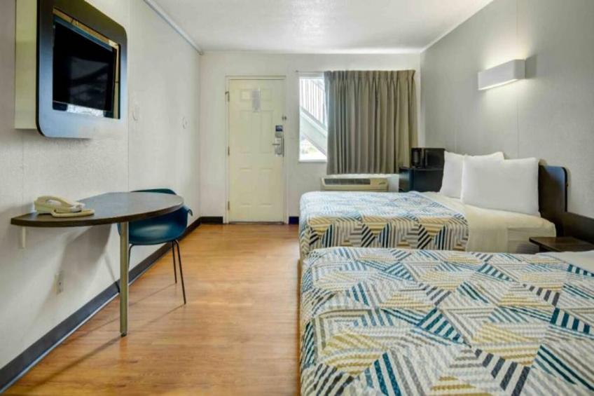 2 Queen Beds  Smoking - foto 2