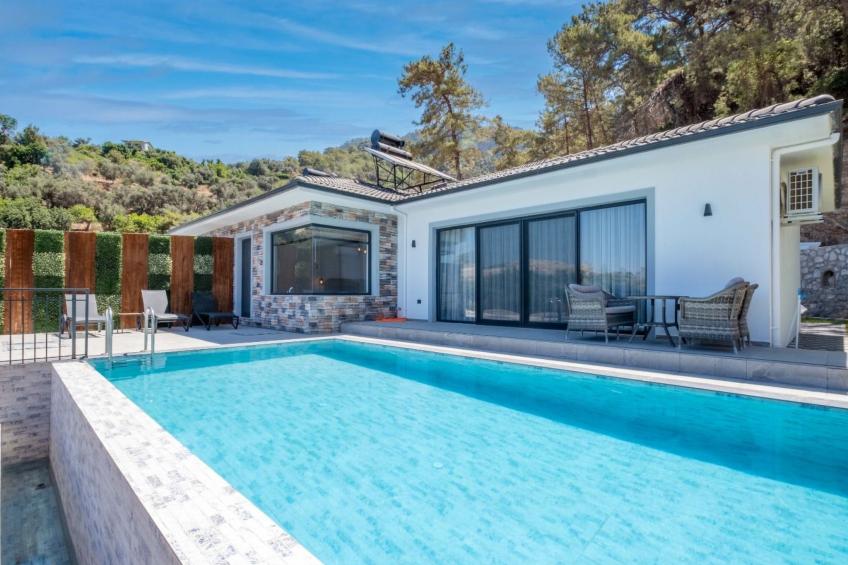 Villa mit Infinitypool in Fethiye Faralya
