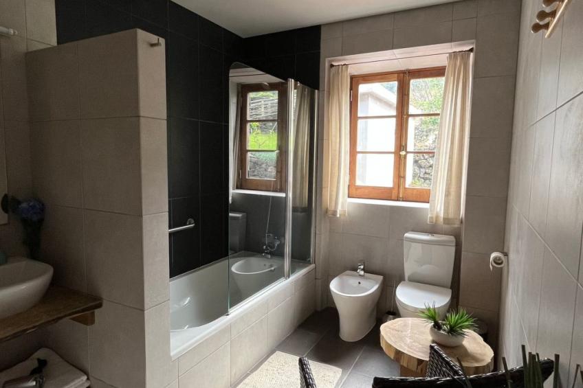 "Vinea Lava" mit Blick auf das Wasser - foto 115