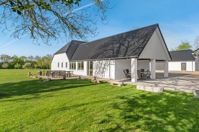 "Kara" - 100m to the inlet in The Liim Fiord