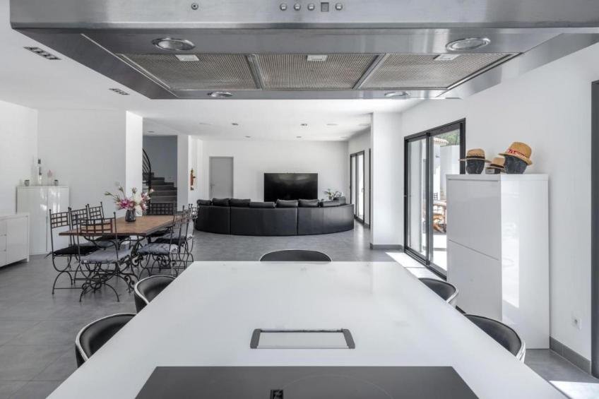 Villa avec piscine chauffée spa salle sport et cinéma - foto 14