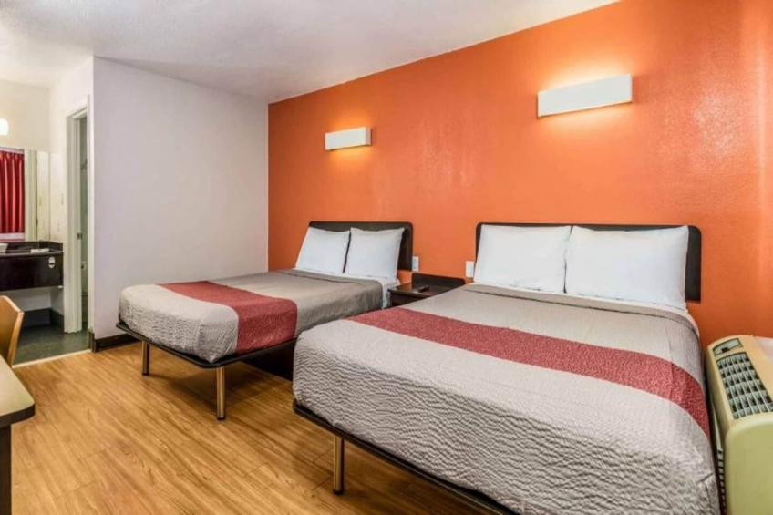 2 Queen Beds  Non-Smoking - foto 11