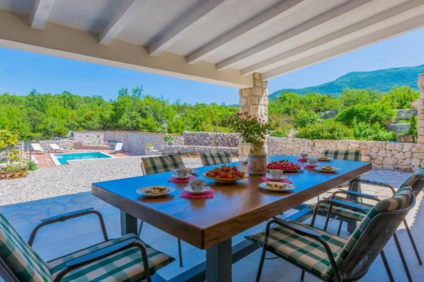 Rustic Haven Villa with swimming pool - foto 28
