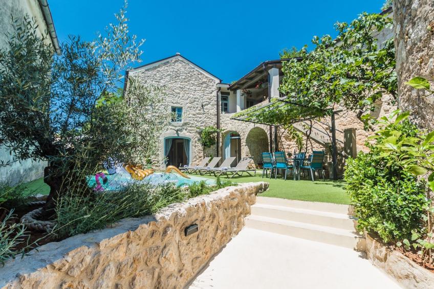 Ferienvilla "Ivka" mit Blick auf das Wasser - foto 3