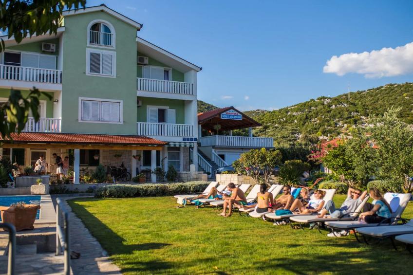 Villa Šolo – Peaceful Nature Park Getaway - Six Bedroom Villa With Heated Pool - foto 4