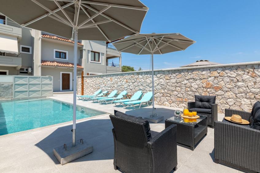 Artemis PoolFront