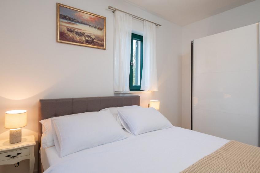 Haus für 11 Personen und 1 Kind in Razvode - foto 16