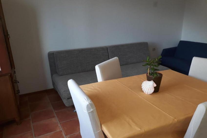 Apartment Gabrijela - One Bedroom Apartment with Sea View