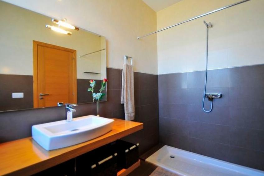 Schönes modernes Ferienhaus C84MLL - foto 34