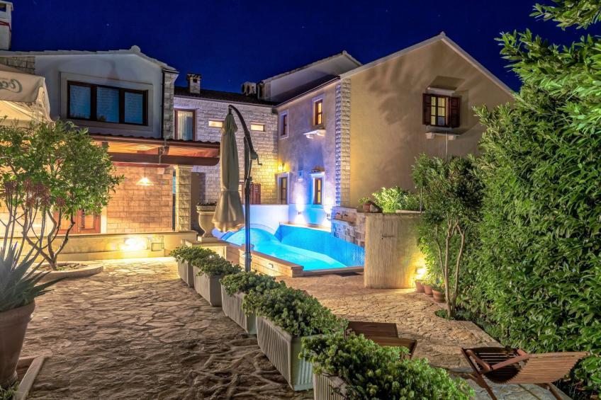 Ferienvilla "Laurus" mit Blick auf das Wasser - foto 31