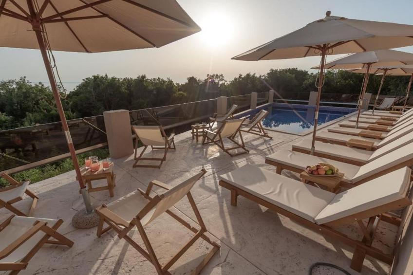 Hotel D'Iman - Triple Room with Sea View and Balcony (404) - foto 27