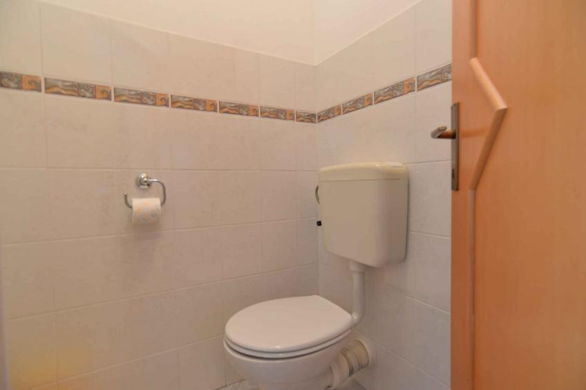 Holiday apartment with balcony and air conditioning - BF-VJVYW - foto 17
