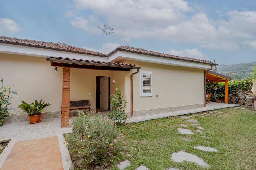 Villa in Borgomaro mit privatem Parkplatz - foto 2