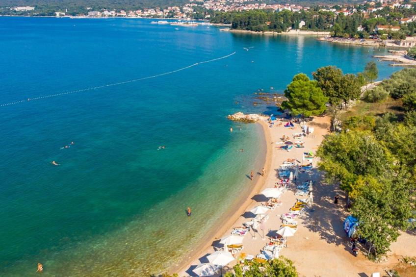 Romantische Villa mit Pool, umgeben von Natur - foto 11