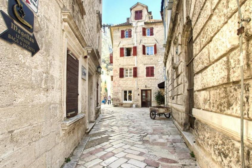 Kotor Old Town Charm Apartment - Two Bedroom Apartment - foto 33