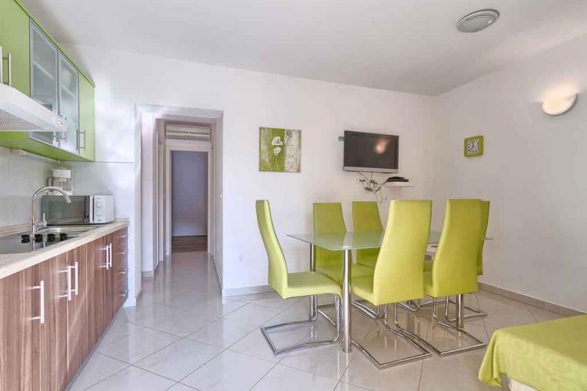 Holiday apartment with terrace and air conditioning - BF-D2MR - foto 9
