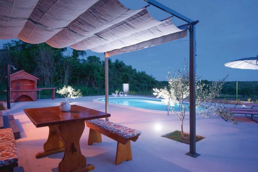 Holiday house Flora with pool - foto 11