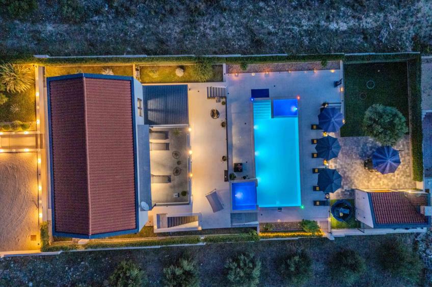 Beautiful villa Lara in Vrana with pool - foto 54