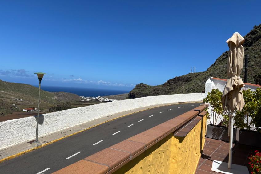 Haus mit beheiztem Schwimmbad, Berg- und Meerblick - foto 36