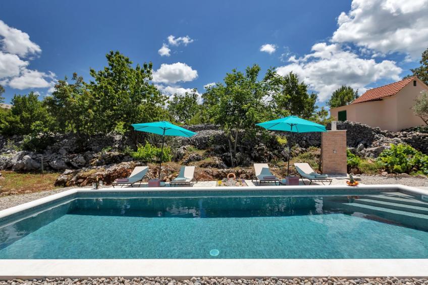 in Rašćane mit Beheiztem Pool - foto 44