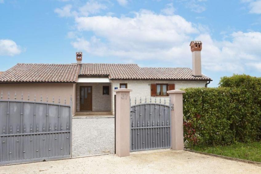 "Villa Mirela" mit Terrasse - foto 12