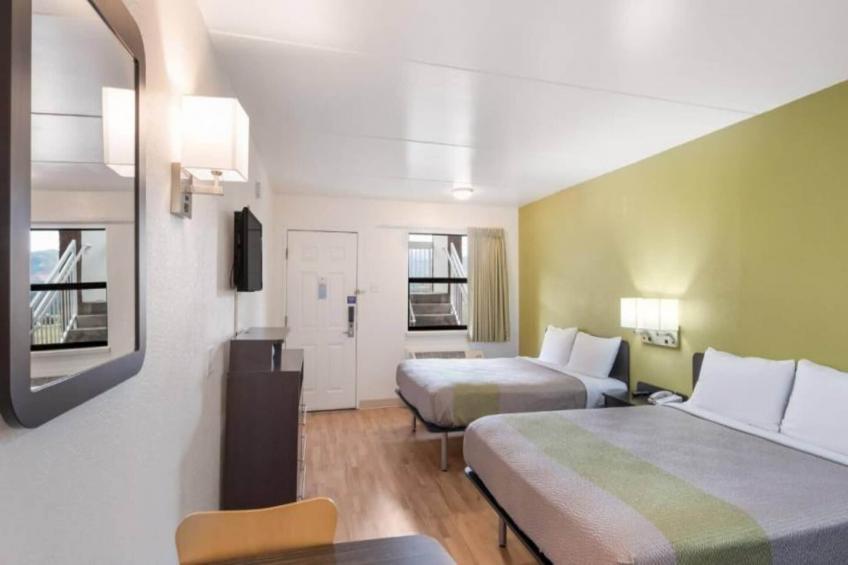2 QUEEN BEDS  NON-SMOKING KITCHEN - foto 10