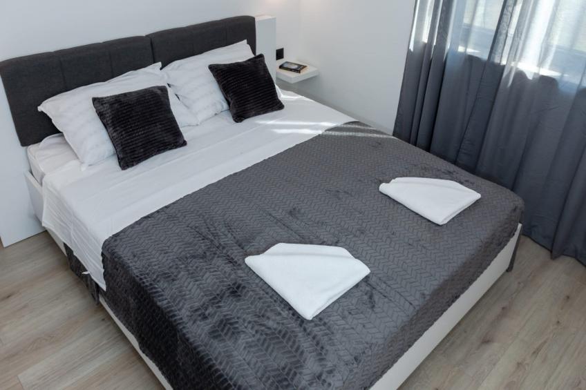 Villa Infinity - Six Bedroom Villa with Swimming Pool and Hot Tube - foto 21