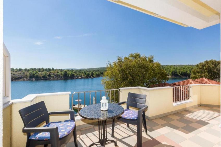 Apartment with Pool View - foto 4
