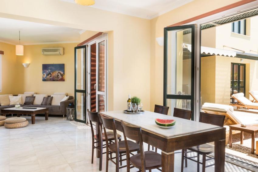 Daphnis Villen - foto 32