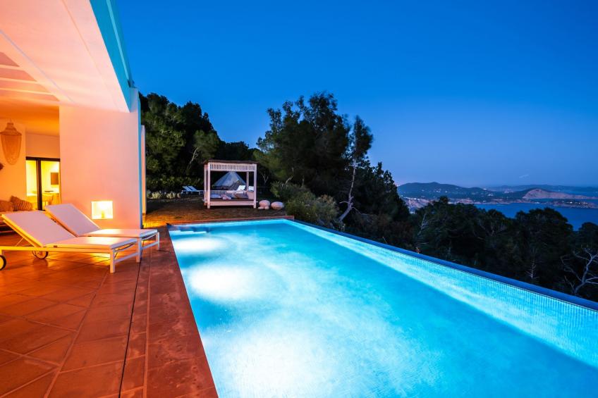 in Es Cubells mit Privatem Pool - foto 16