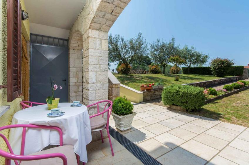 Vakantiewoning met terras - BF-KXN77 - foto 3