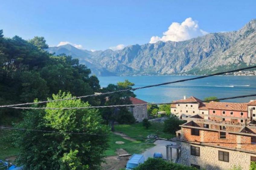 Deluxe City Escape with Modern Comforts & Garage - Double Room - foto 24