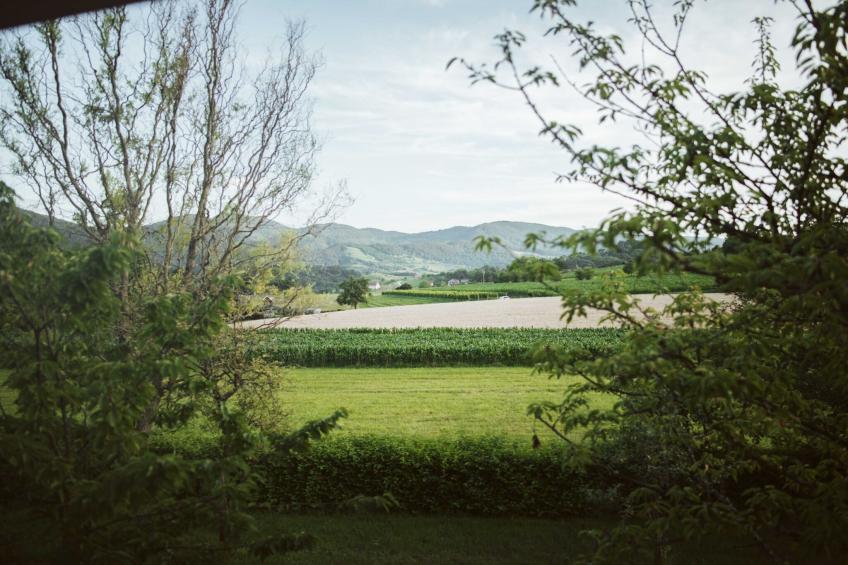 Cozy Holiday Home with Fireplace and Scenic Hills in Bistrica ob Sotli - Two Bedroom Holiday Home - foto 35