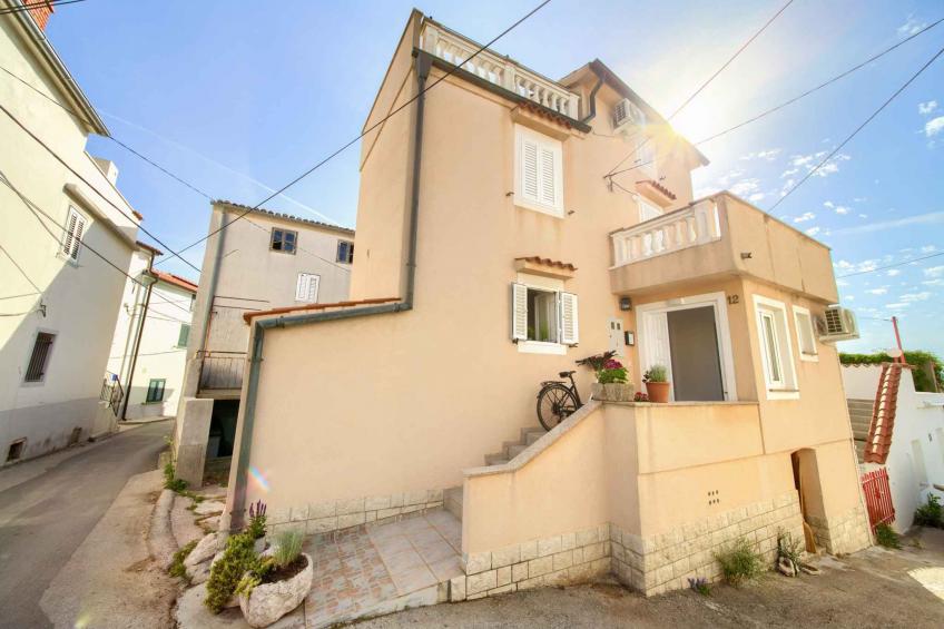 Holiday home with balcony - BF-ZH67B - foto 12
