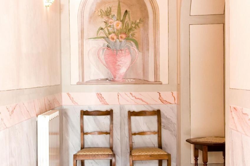 Wohnung in einer alten Villa mit Schwimmbad - foto 18