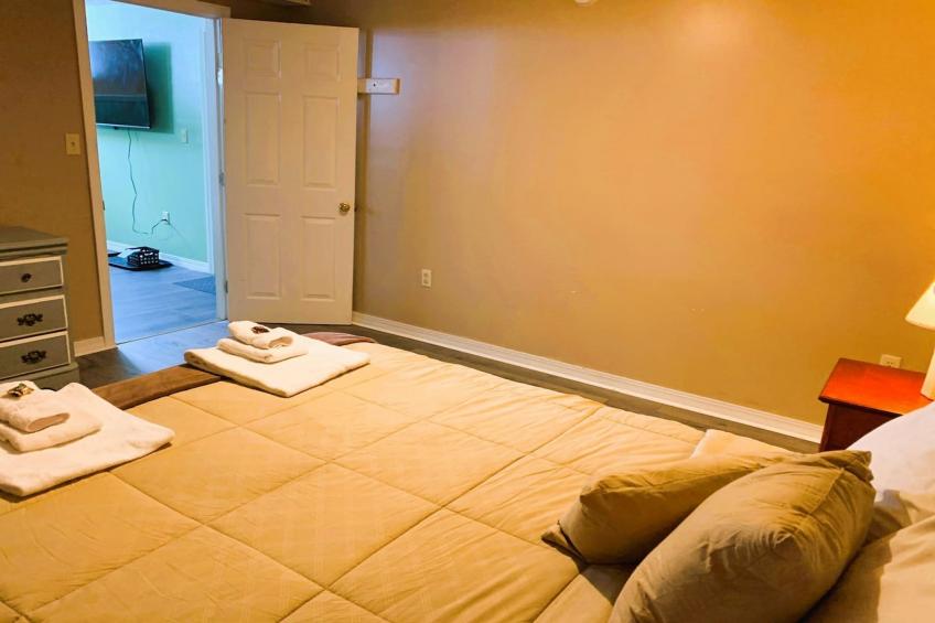 Queen Bed Riverfront with Kitchenette - foto 26